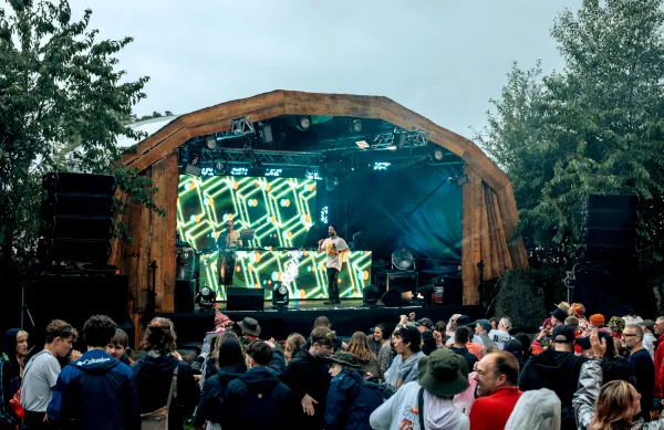 Hire your festival LED Screen from Elation AV